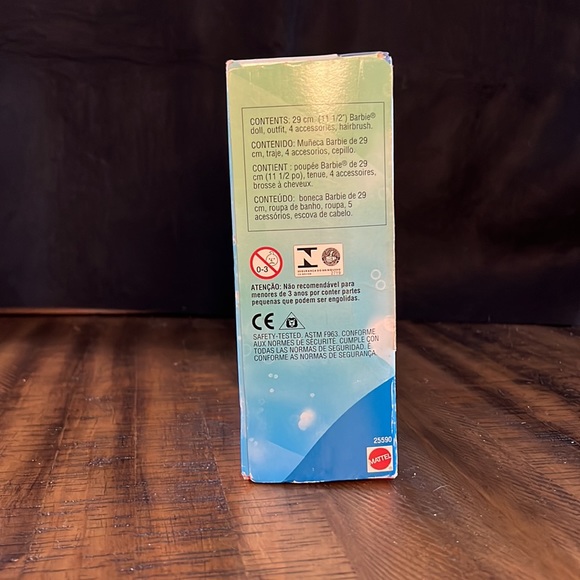 Coca-Cola Splash Barbie Doll - Picture 2 of 7